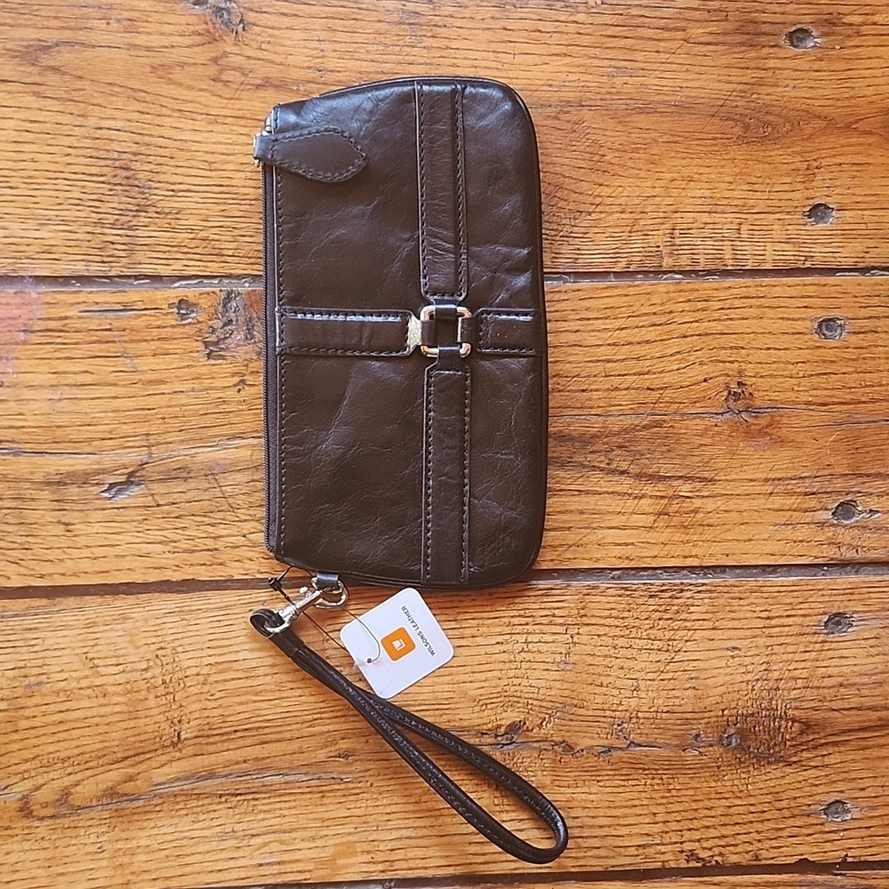 Wilson's Leather Clutch Purse NWT Black